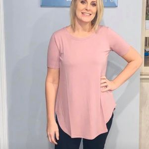 NWT Solid crew neck tee in dusty pink.